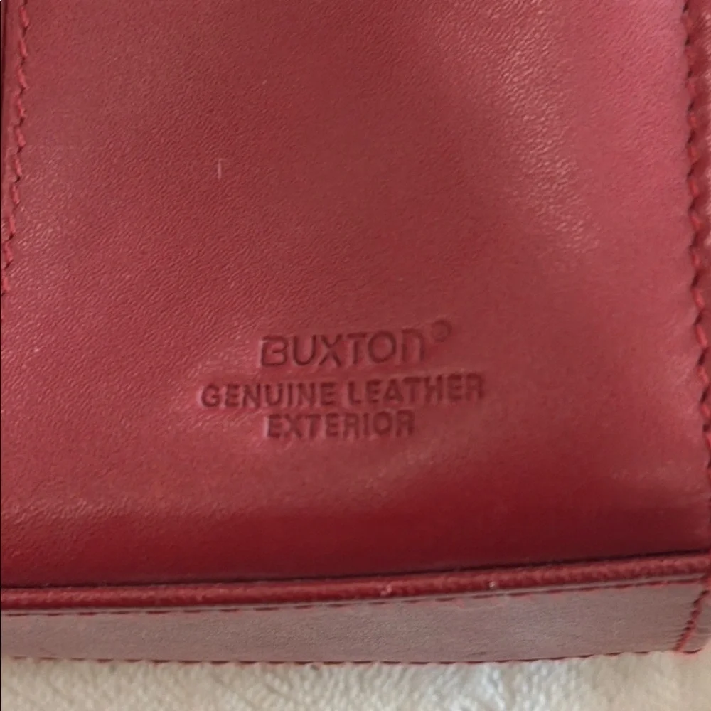 Buxton chic crossbody